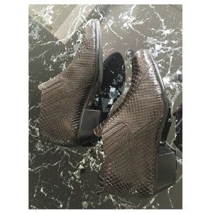 Giorgio Brutini genuine snake skin boots 9 1/2 M